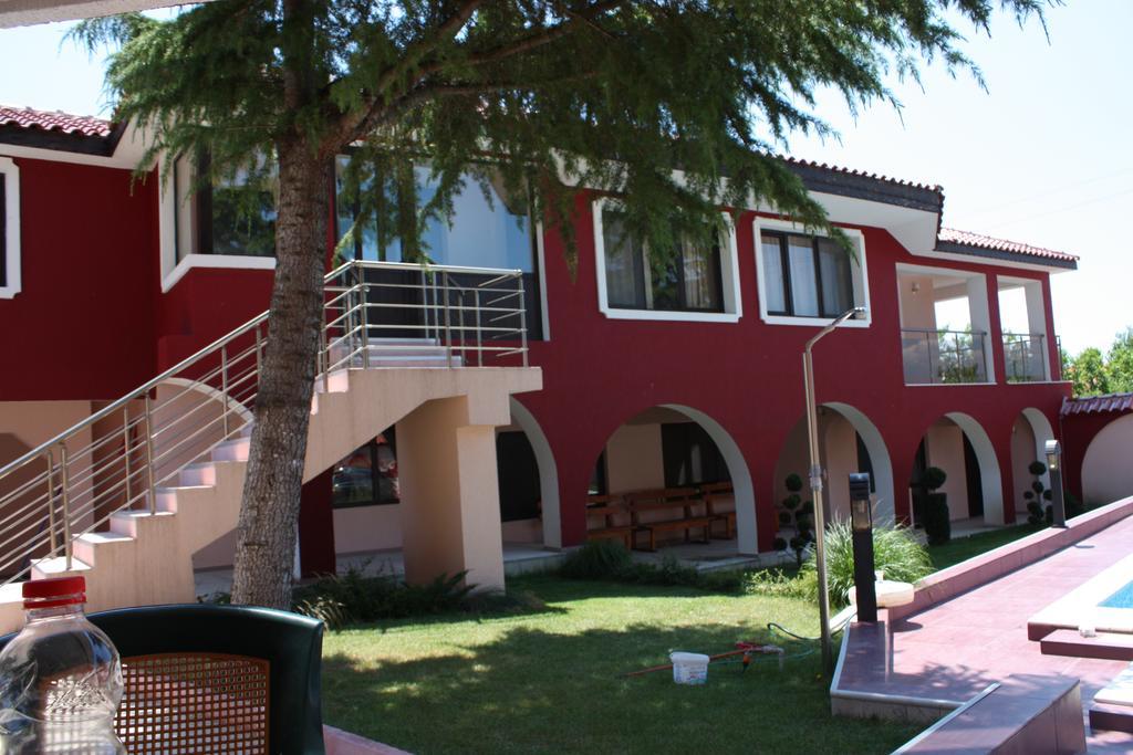 The Red House Hotel Kosharitsa ภายนอก รูปภาพ